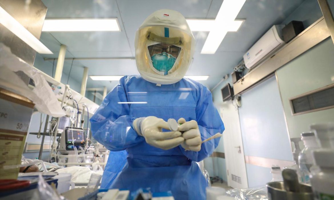 Coronavirus e pc, la paura contagia i mercati. A picco gli smartphone. I dati